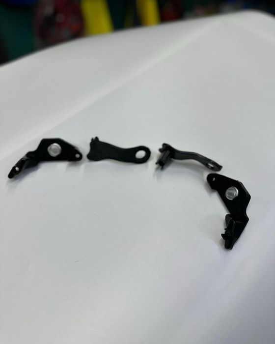 Крепление фар BMW E60 E92 E93 ремкомплект