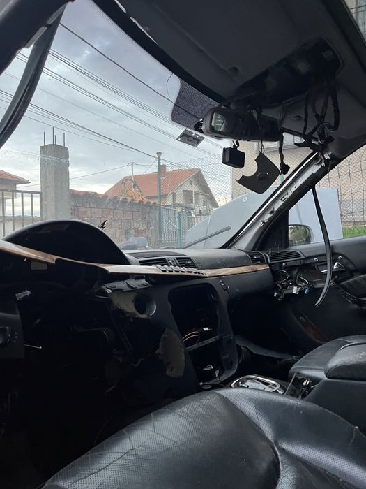 Продавам Мерцедес w 220 на части.
