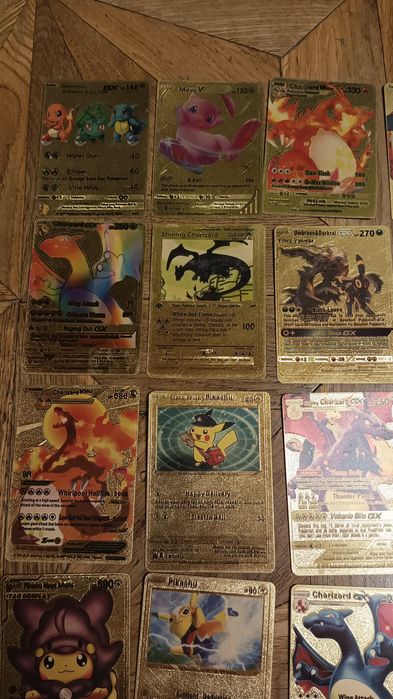Золотистые карточки Pokemon