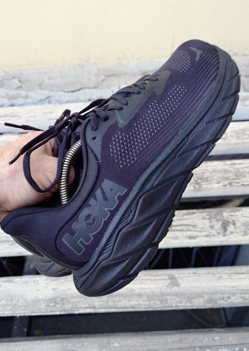 Кроссовки HOKA ARAHI 7