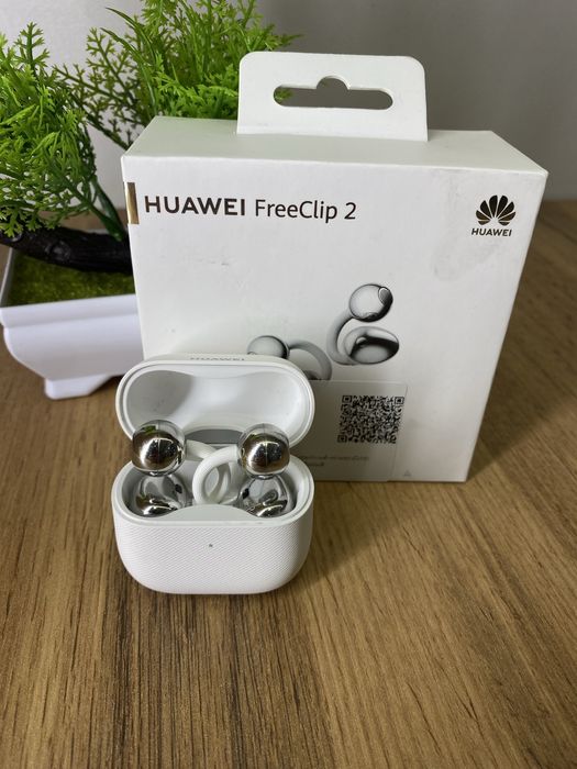 Продам наушники Huawei