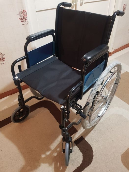 Коляска инвалидная