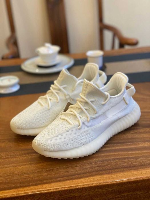 Sneakers Yeezy Bone