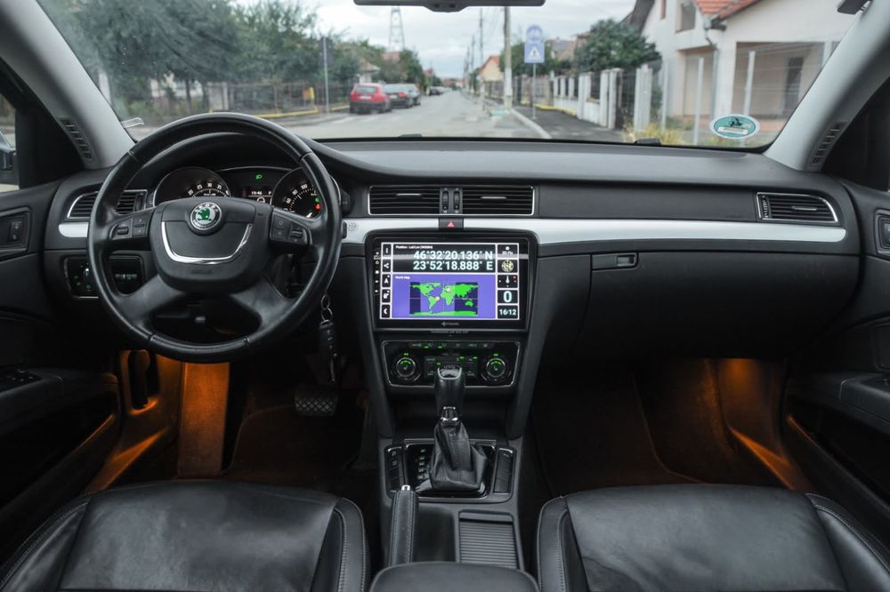 SKODA Superb 2013 — imagine 3