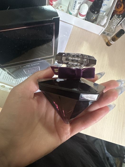 Продам духи новые