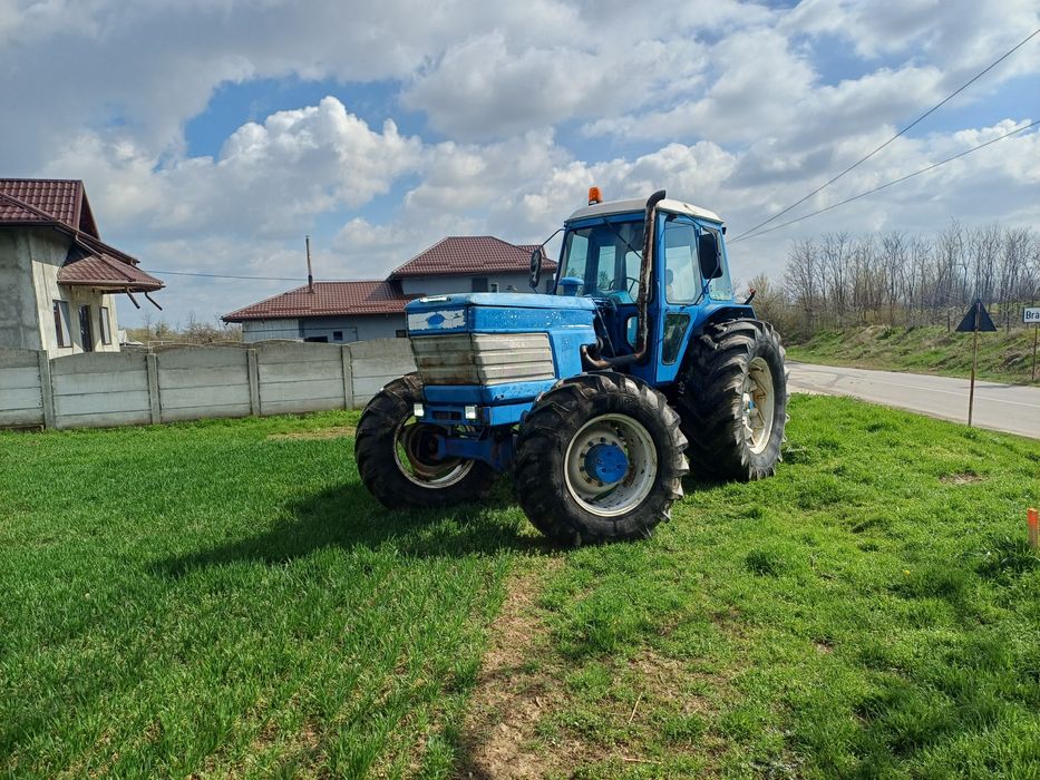 Tractor ford 4x4  + Plug reversibil