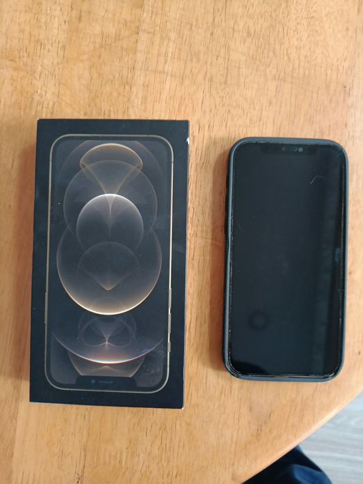 телефон сотовый IPHON 13