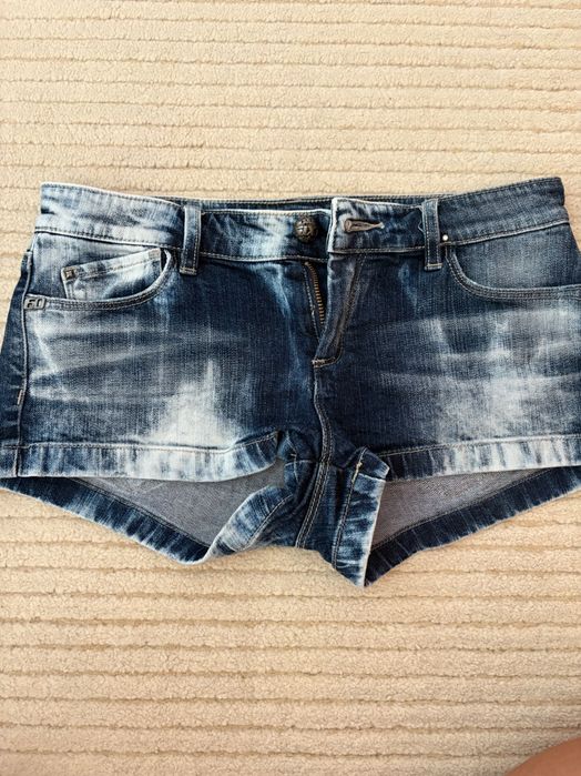 Къси дънкови панталонки