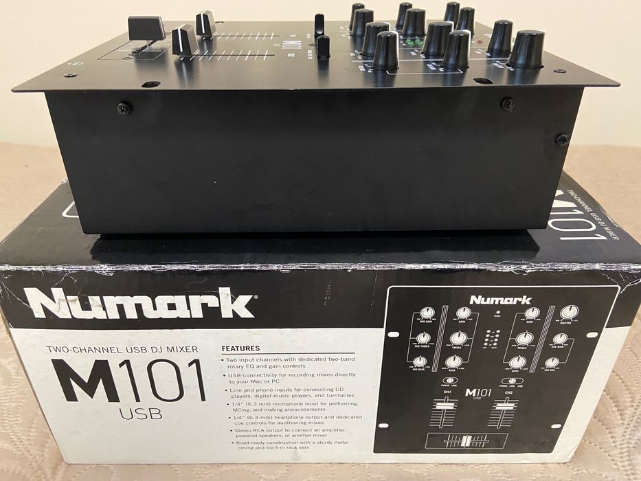 Смесител Numark M101 - DJ миксер