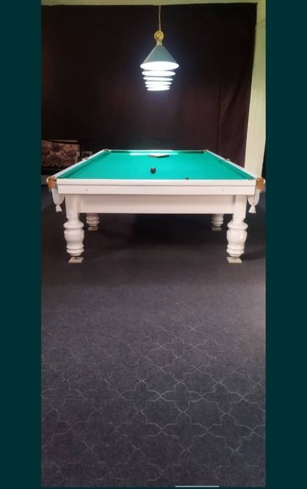 Срочно бильярд стол сотилади комплект