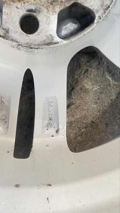 Джанти с Гуми 5х112 R16 57.1 Ц.О.