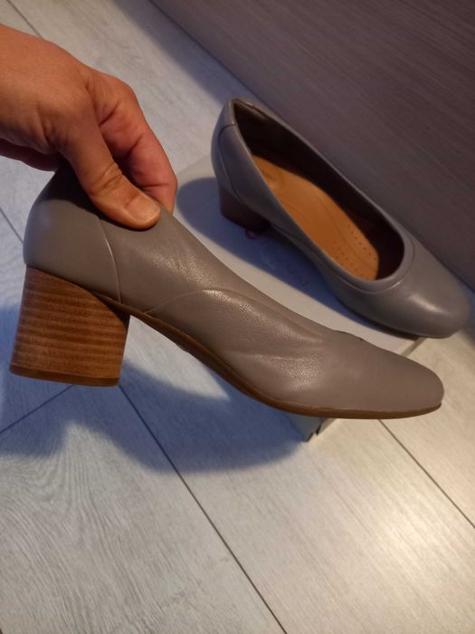 Дамски обувки Clarks