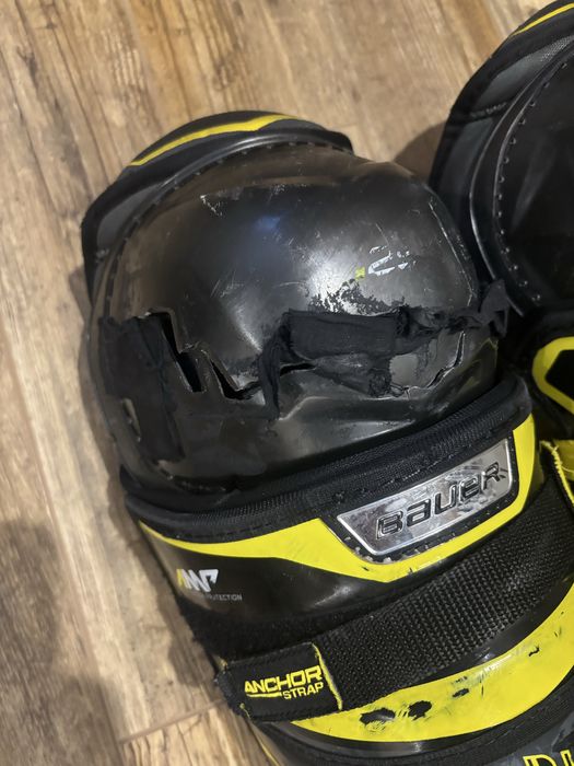 Щитки хоккейные бауер