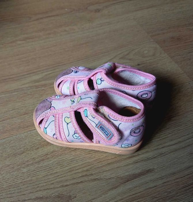 Детски сандали от плат