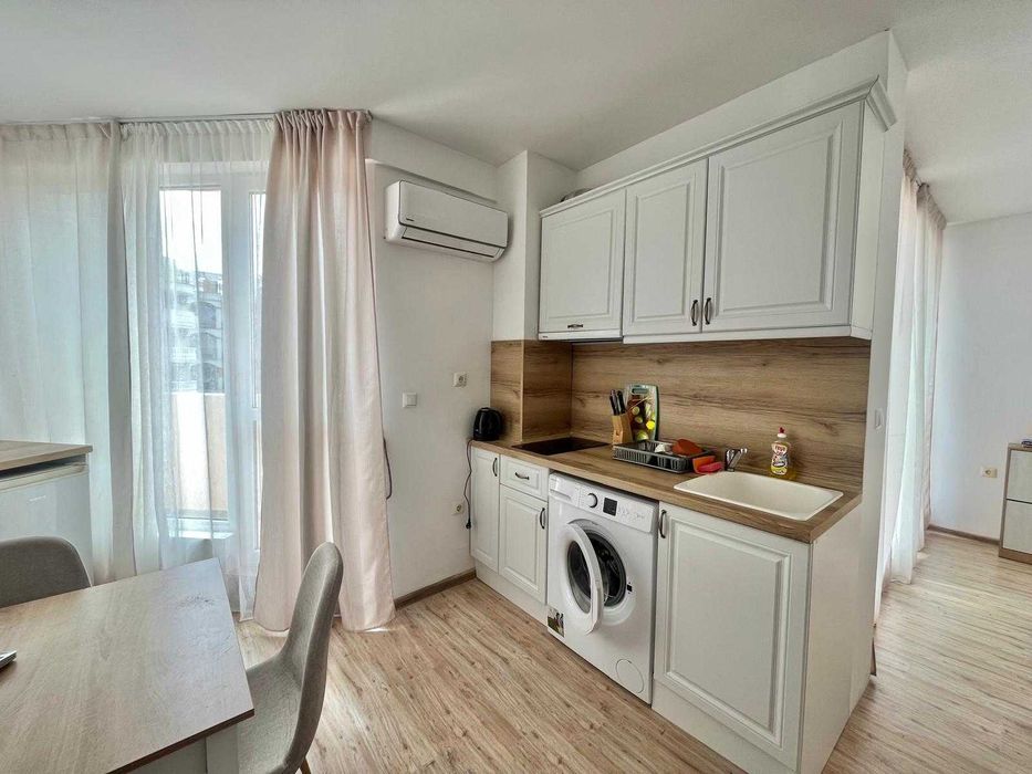 Дава се под наем Двустаен апартамент в к.к. Слънчев бряг - 60 кв.м за 300 € - Снимка #4