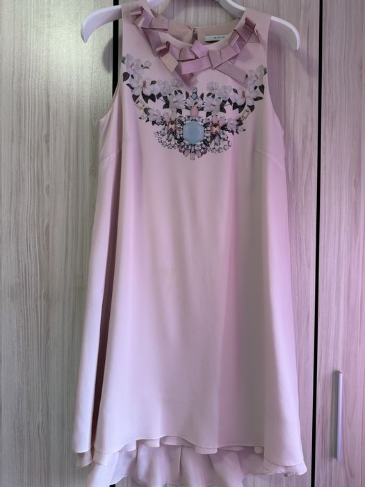 Avin Дамска рокля .