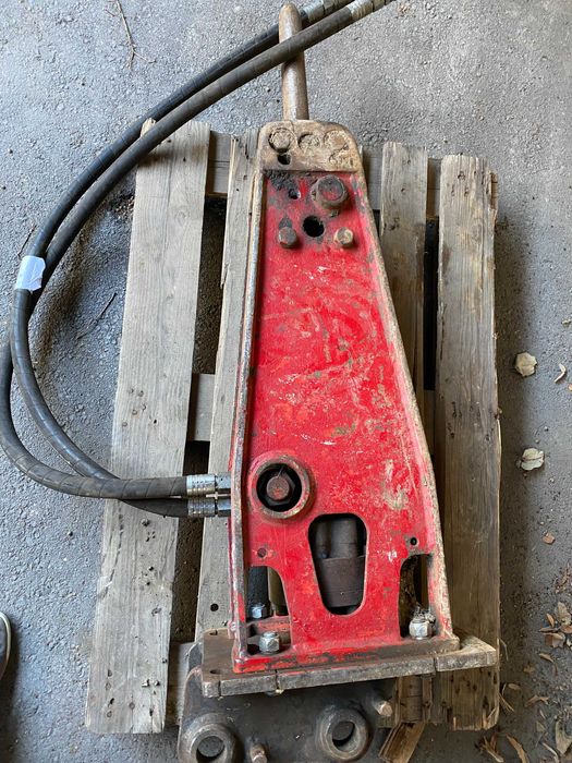 Хидравличен чук за багер