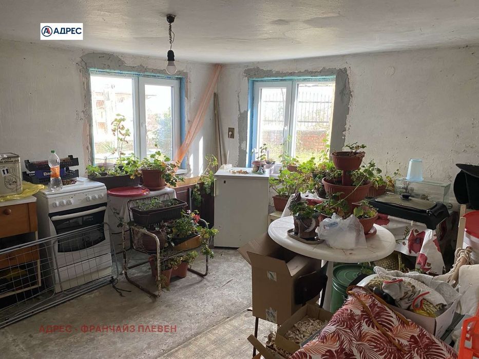 Продава се Къща в с. Паволче, Област Враца - 81 кв.м за 1137 €/кв.м - Снимка #5