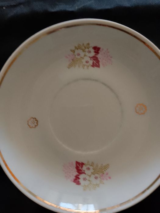 Посуда фарфоровая разная