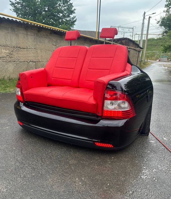 Диван из автомобиля
