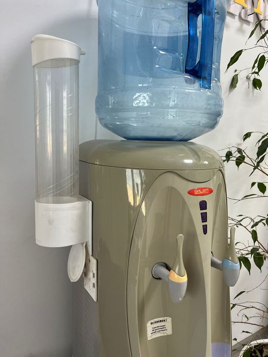 Кулер для воды б/у