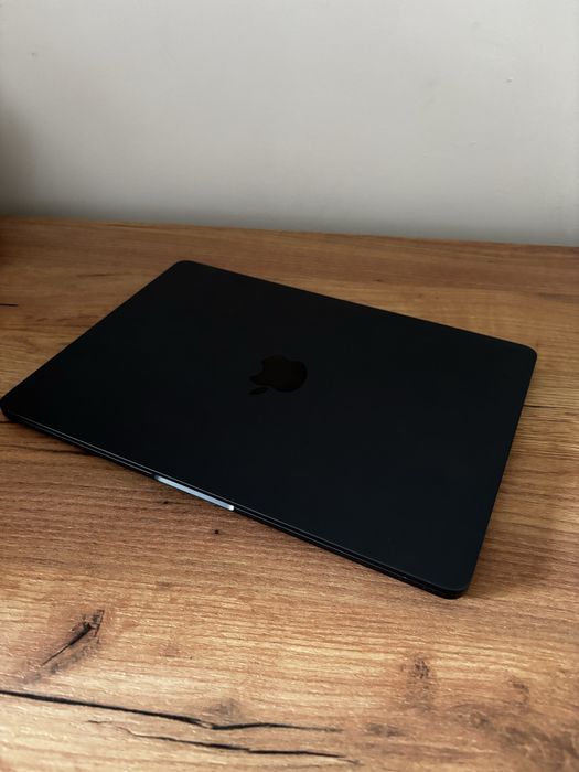 Macbook air M4 2025 13 inch Fullbox + husa