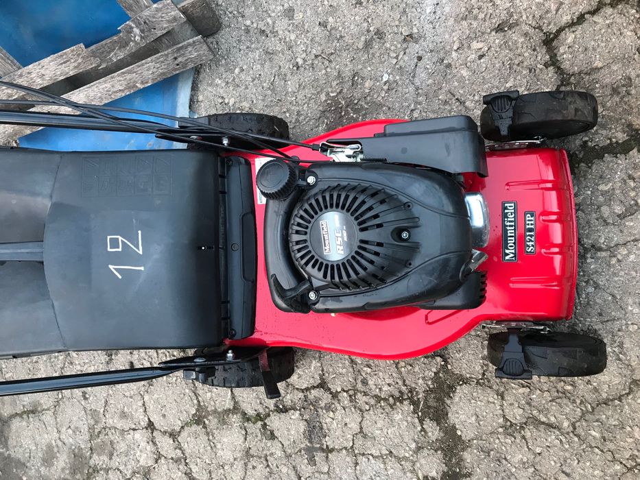 12. Самоходна моторна косачка Mountfield 4.0 hp