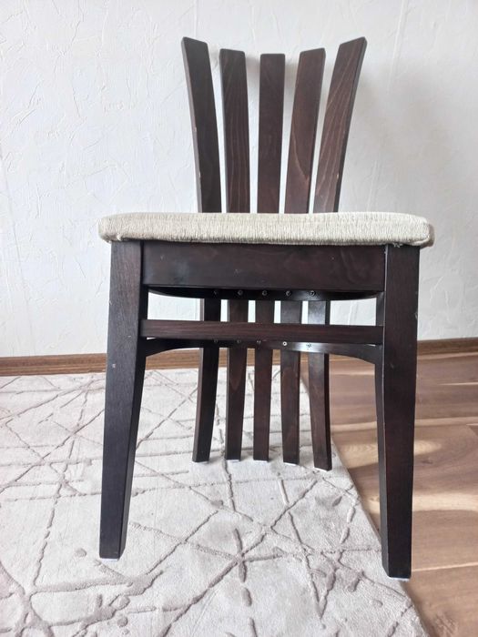 Столове  за трапезария или хол