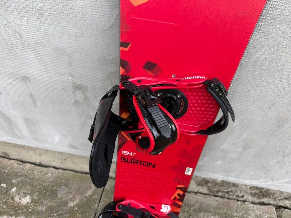 Placa snowboard Burton Cruzer V-Rocker 154cm wide cu legături Burton