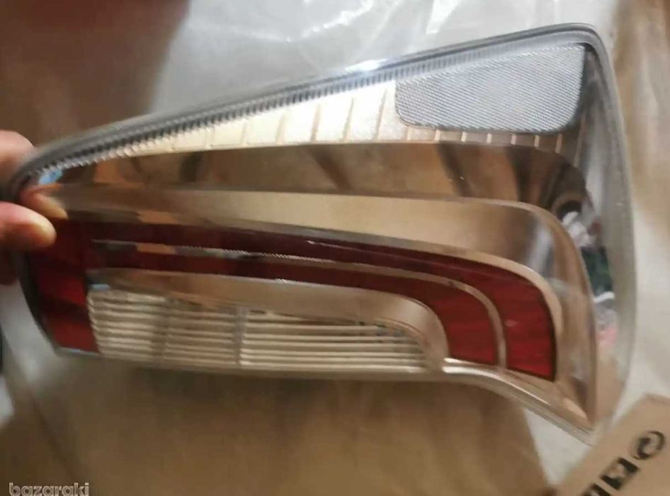 LED оригинален десен стоп за Тойота Prius