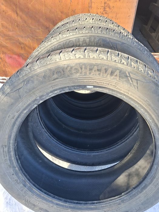 Продам шины. 235/55/20 якохама.