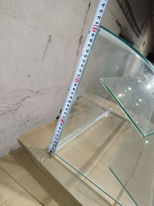 Витрина стеклянная