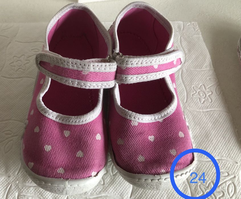 Пантофи за момиче - номер 23 и 24