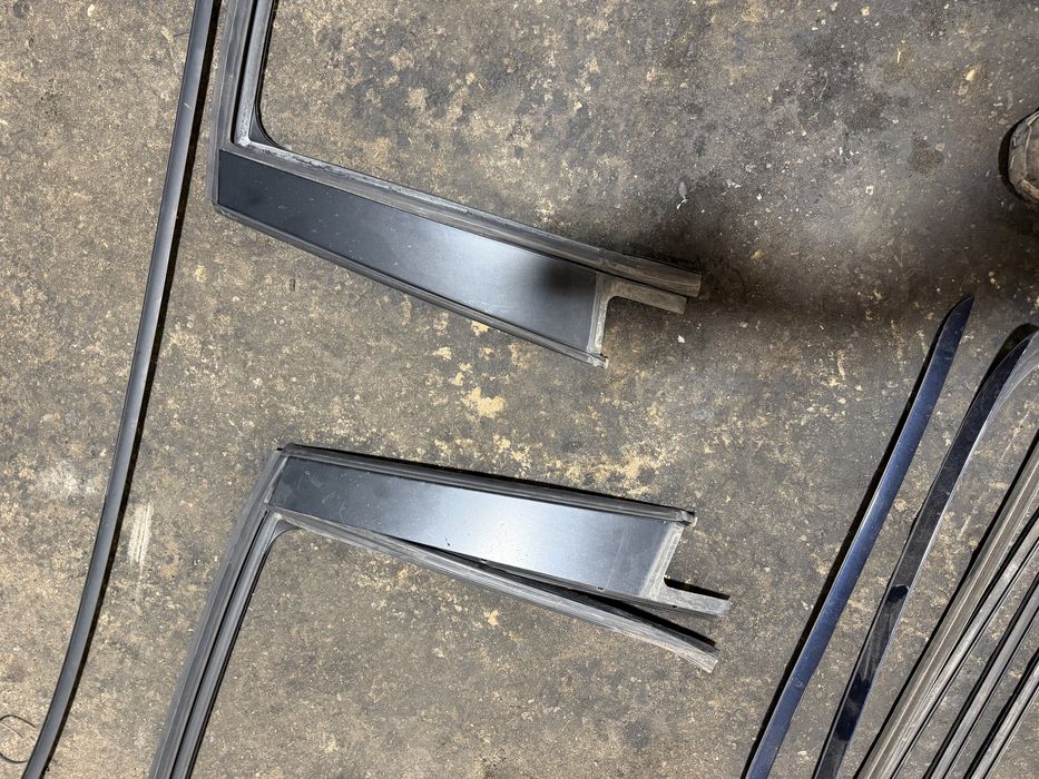 Shadow line лайстни за BMW E91