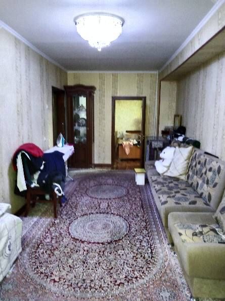 Продается квартира в центре города.