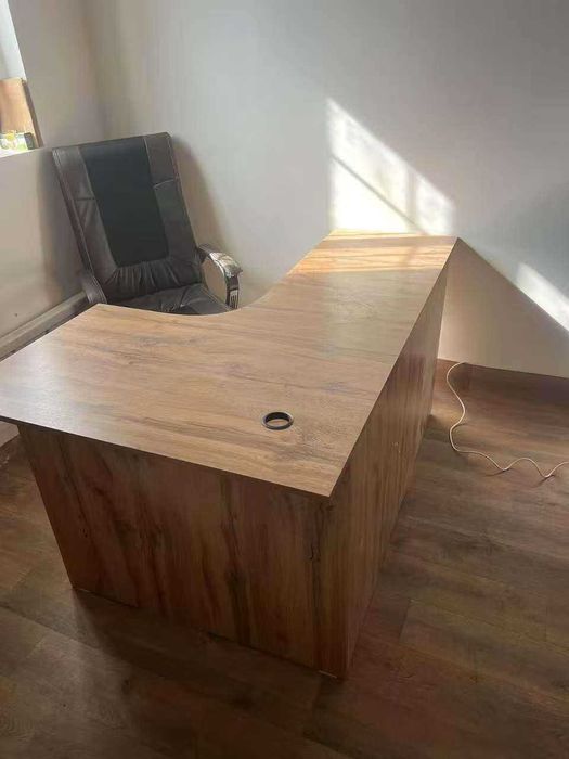 Кеңсе үстелі, жап-жаңа