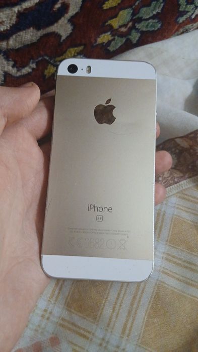 iPhone se 2016 года