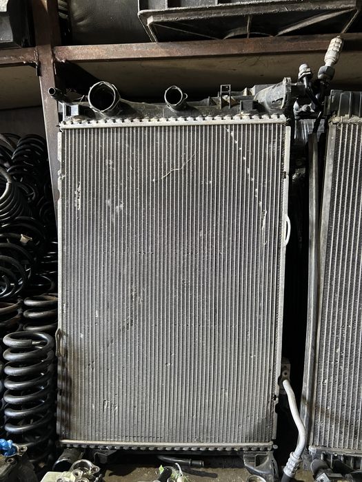 Радиятор Mersedes E 212