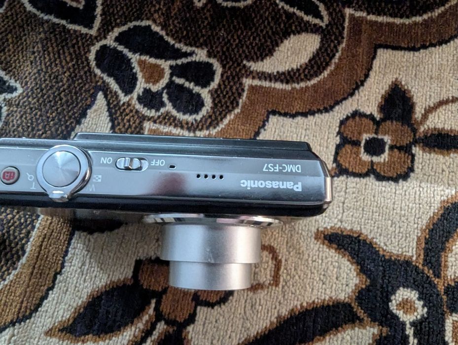 Panasonic Lumix fs7