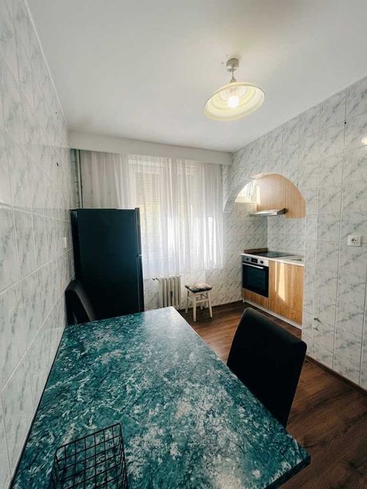 Apartament cu 3 camere + living