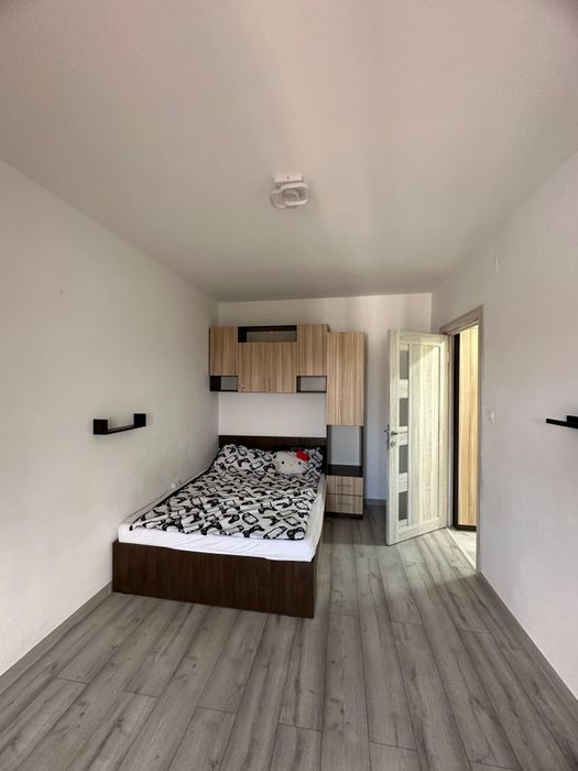 Ofer spre încheiere apartament cu 3 camere, 75m2