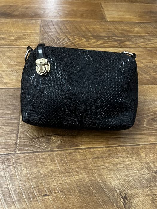 Продам женские сумочки