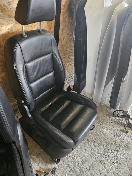 Interior scaune tiguan VOLAN STANGA nu ca celelalte de pe olx de angli