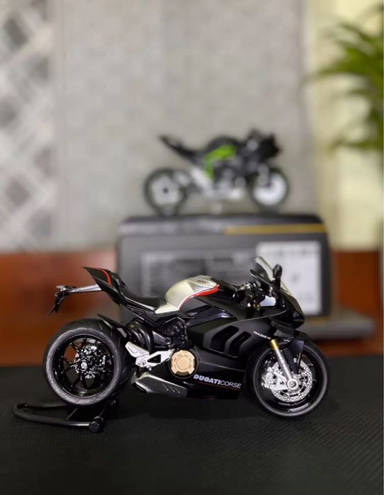 Machete ducati panigale Maisto machete moto