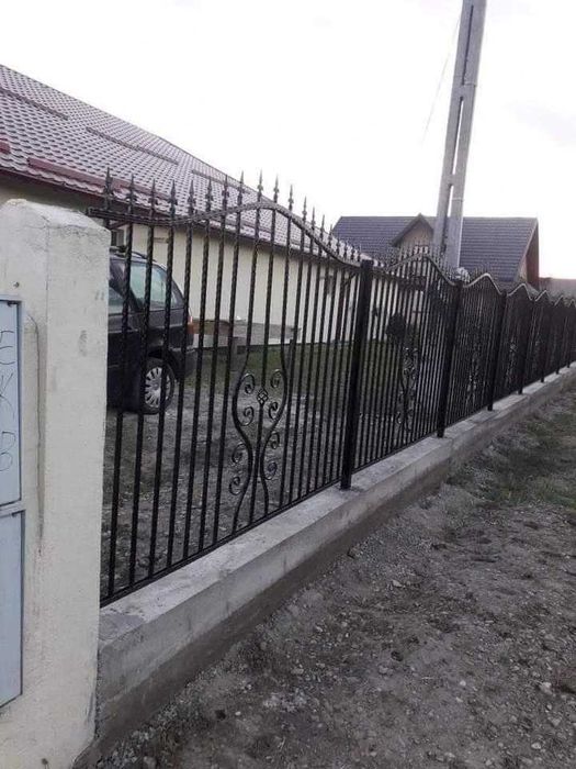 Vand garduri si porti