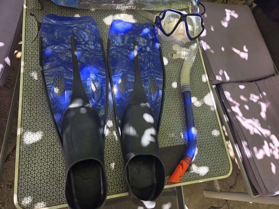 Комплект за плуване-гмуркане