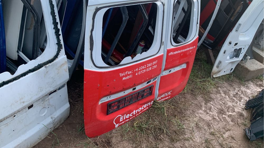 Usa spate Dacia Dokker partea dreapta/stanga an 2013/2020