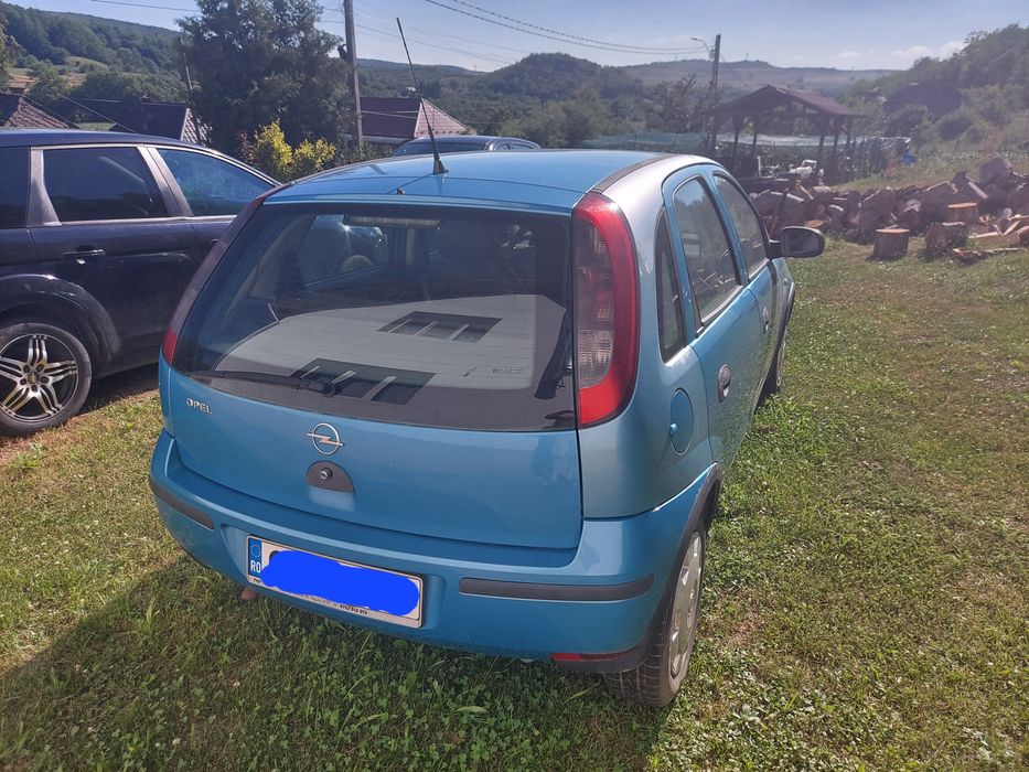 Opel Corsa C 1.3 CDTI, 2004, diesel – funcțională, pentru reparat/program rabla