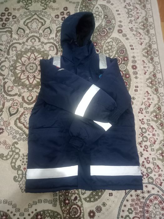Продаю новую зимнюю спецовку