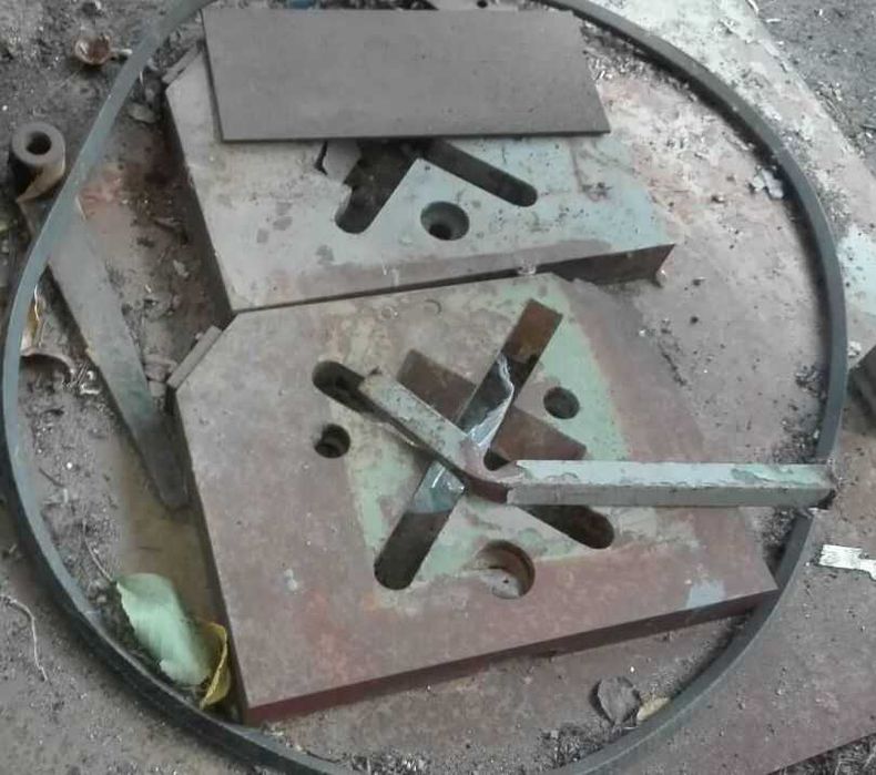 Преси хидравлични до 250т.;ексцентър 25,63,100;мостови кранове;ФУ 321;